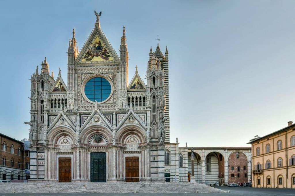 Palazzo Celsi Pollini Duomo Casa Emma Apartment Siena Bagian luar foto